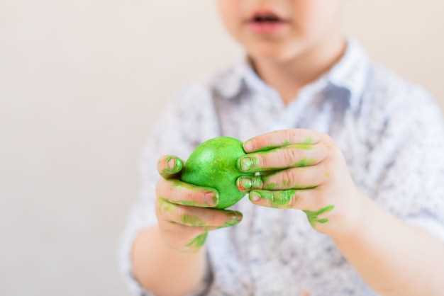 Действия при возникновении зеленых какашек у ребенка